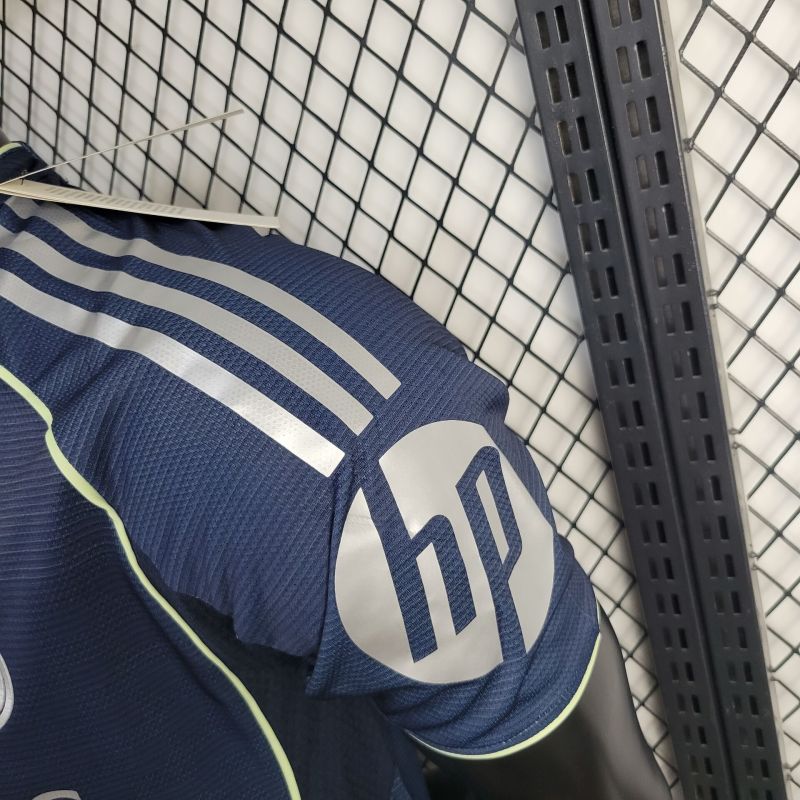 25-26 Camiseta Real Madrid Visita Player Version