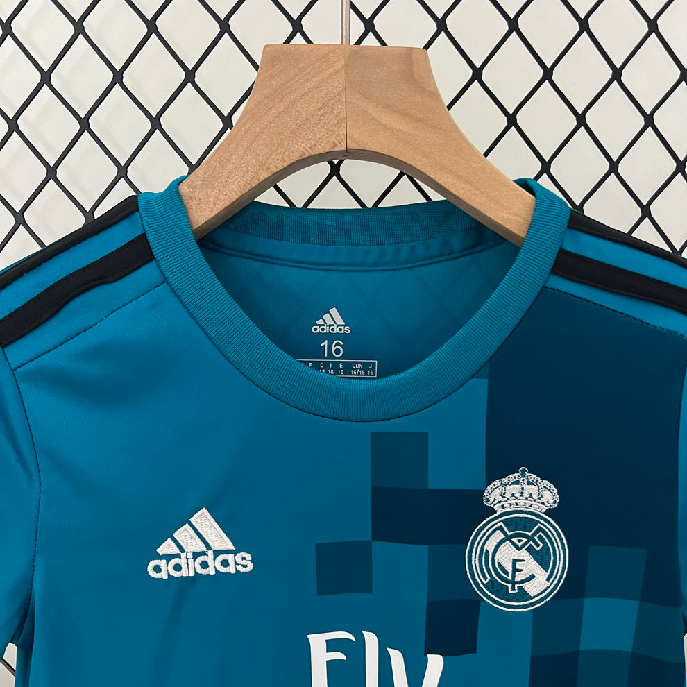 2017-2018 Uniforme Real Madrid Visita Niños