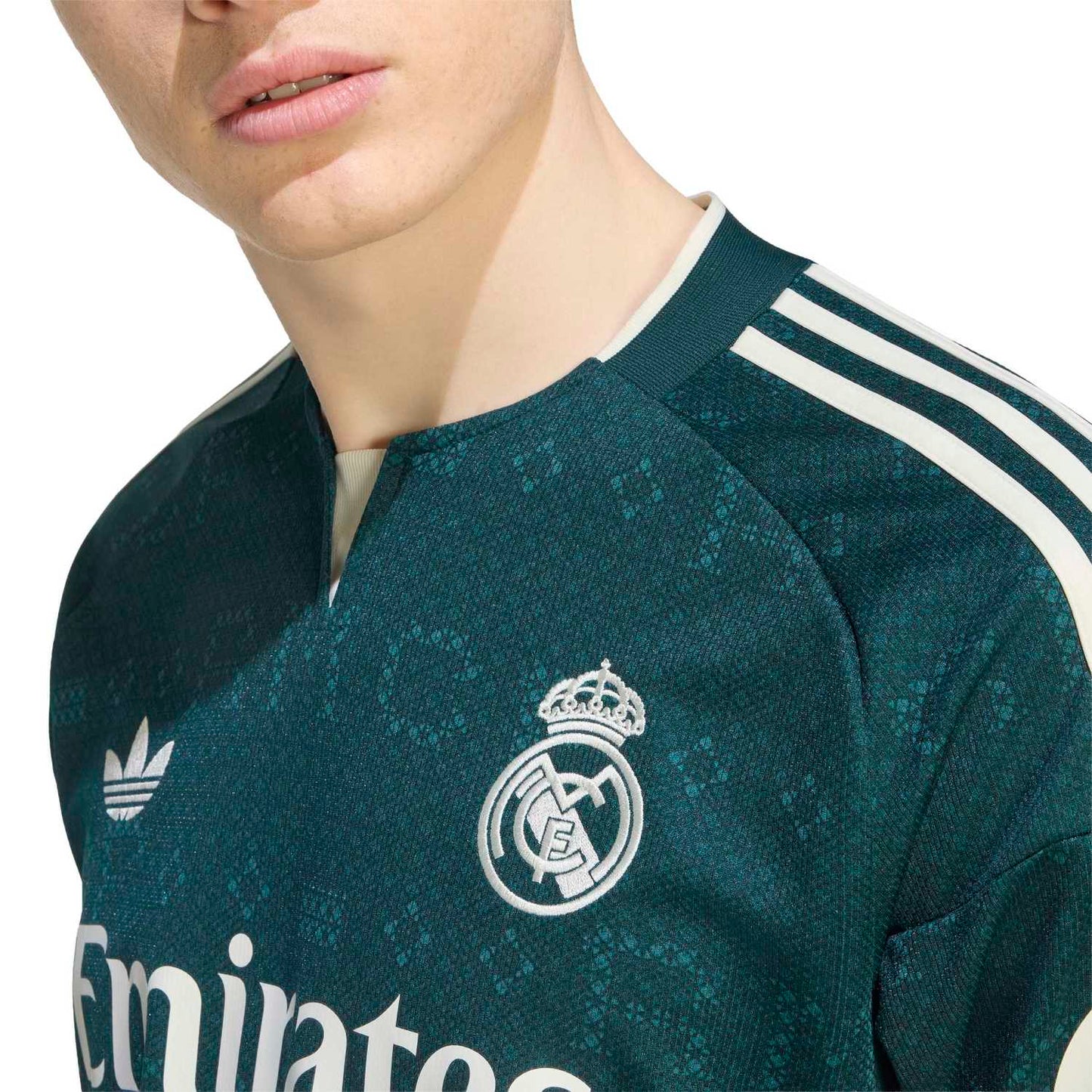 26-27 Camiseta Real Madrid Visita Fan Version Manga Larga