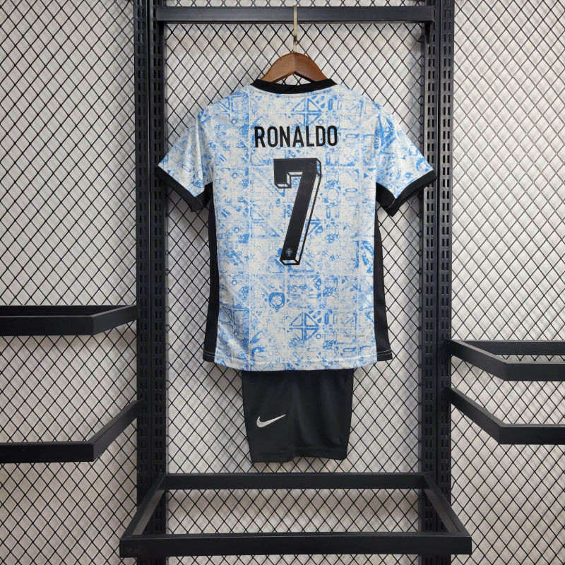 2024 Uniforme Portugal Visita Niños