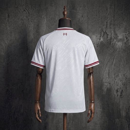 26-27 Camiseta Liverpool Visita Fan Version