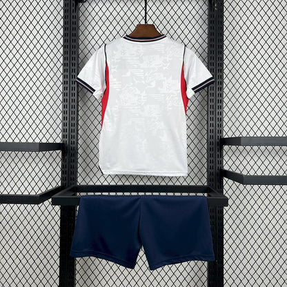2026 Uniforme Inglaterra Casa Niños
