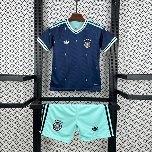 2026 Uniforme Alemania Visita Niños