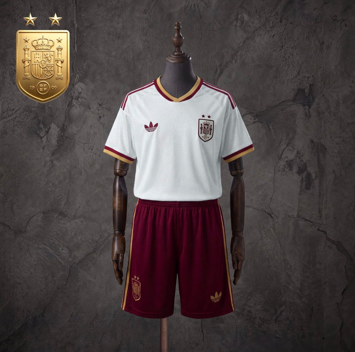 2026 Uniforme España Visita Niños
