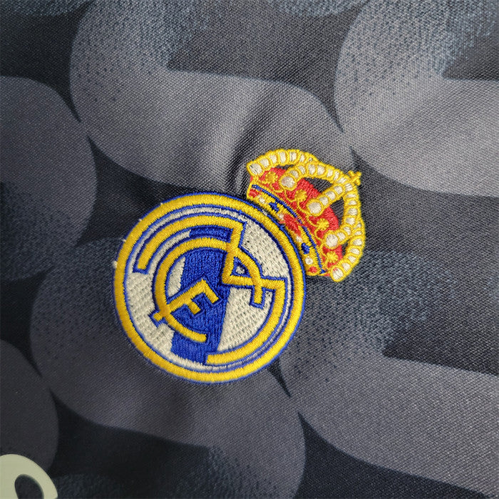 23-24 Uniforme Real Madrid Visita Niños