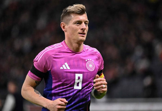 24-25 Camiseta Alemania Visita Fan Version Talla 2XL KROOS #8