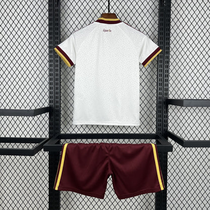 2026 Uniforme España Visita Niños