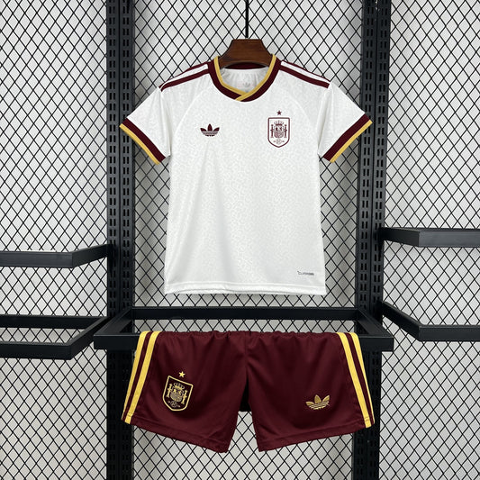 2026 Uniforme España Visita Niños