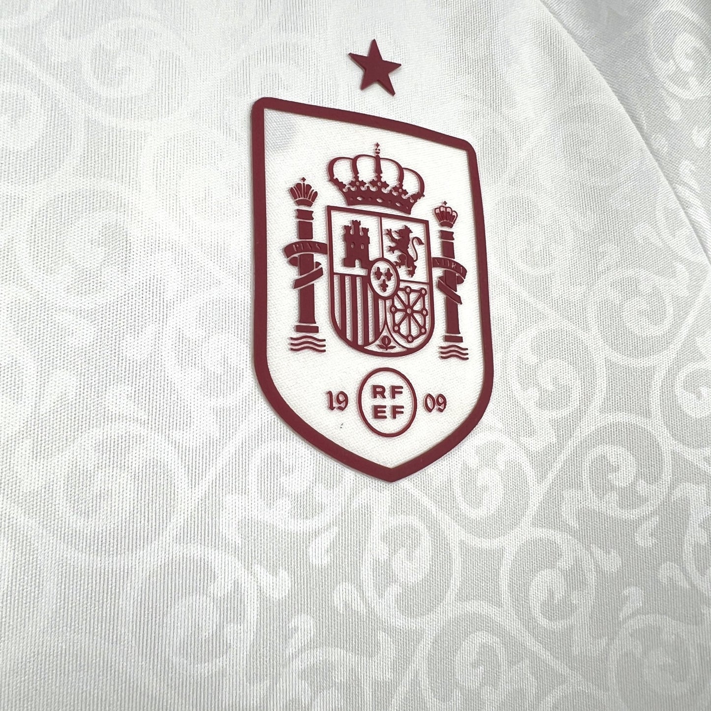 2026 Uniforme España Visita Niños